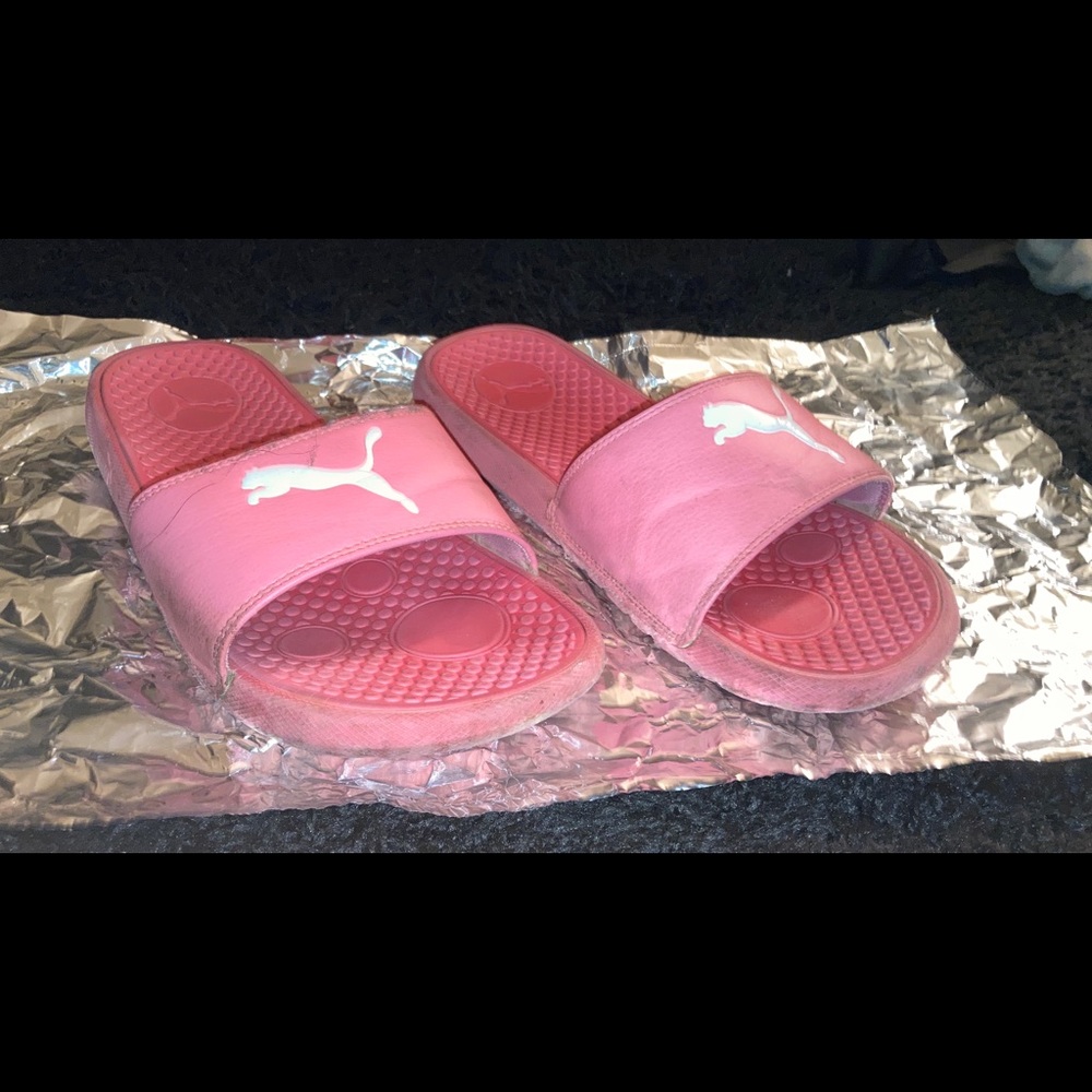size 9 puma slides